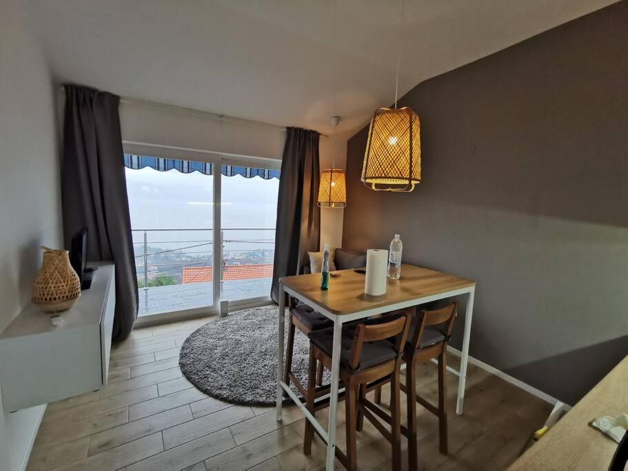 Ferienwohnung Mit 180° Meerblick Dobreć Εξωτερικό φωτογραφία