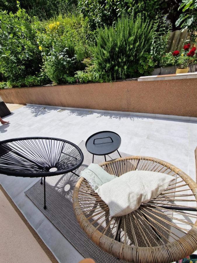 Ferienwohnung Mit 180° Meerblick Dobreć Εξωτερικό φωτογραφία